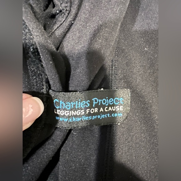 Charlie’s Project black athletic leggings with pockets - Picture 5 of 10